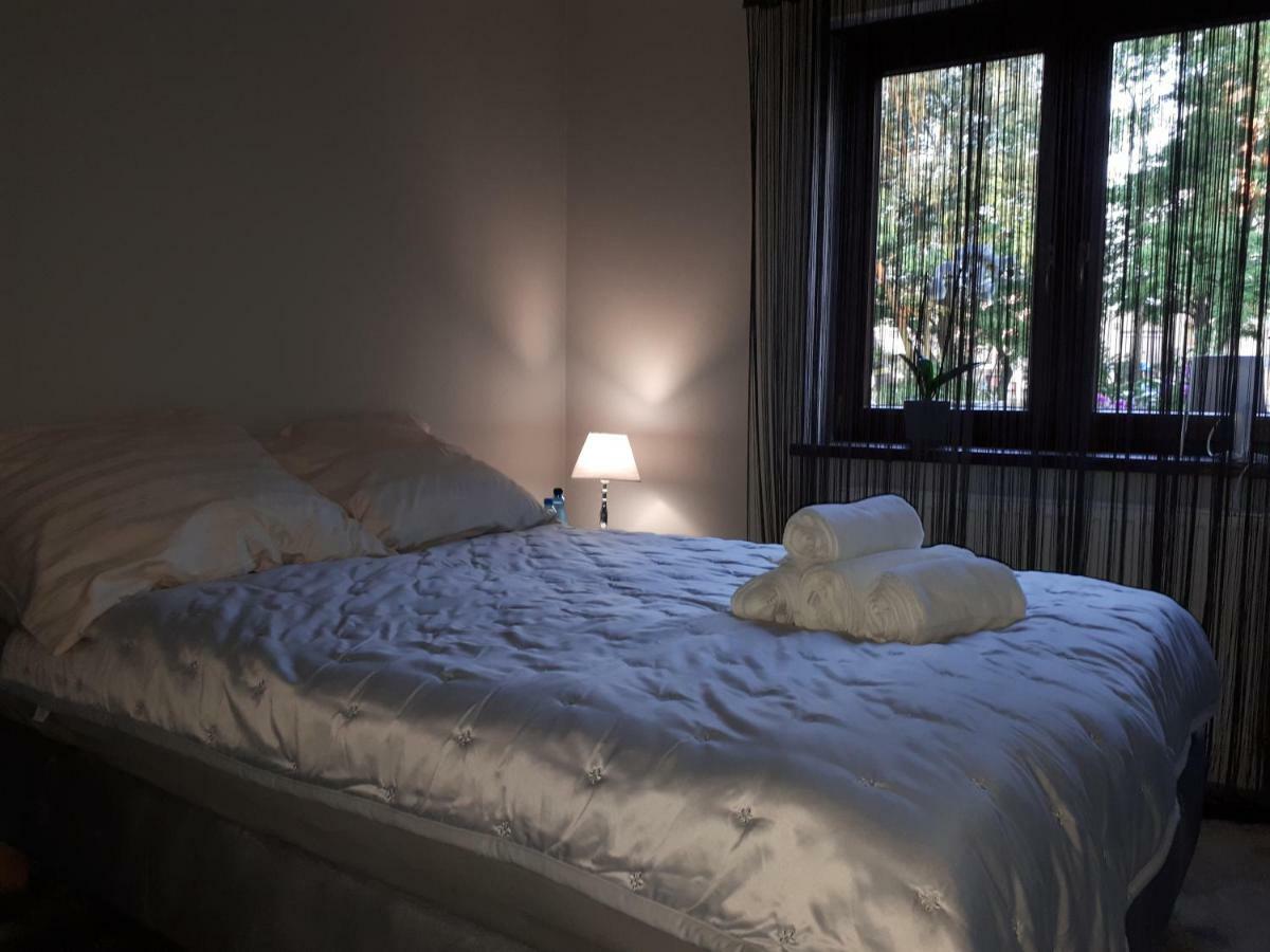 Apartamenty Centrum- Kochanowskiego -Dawniej Two-Bedroom Apartment Zielona Góra Dış mekan fotoğraf