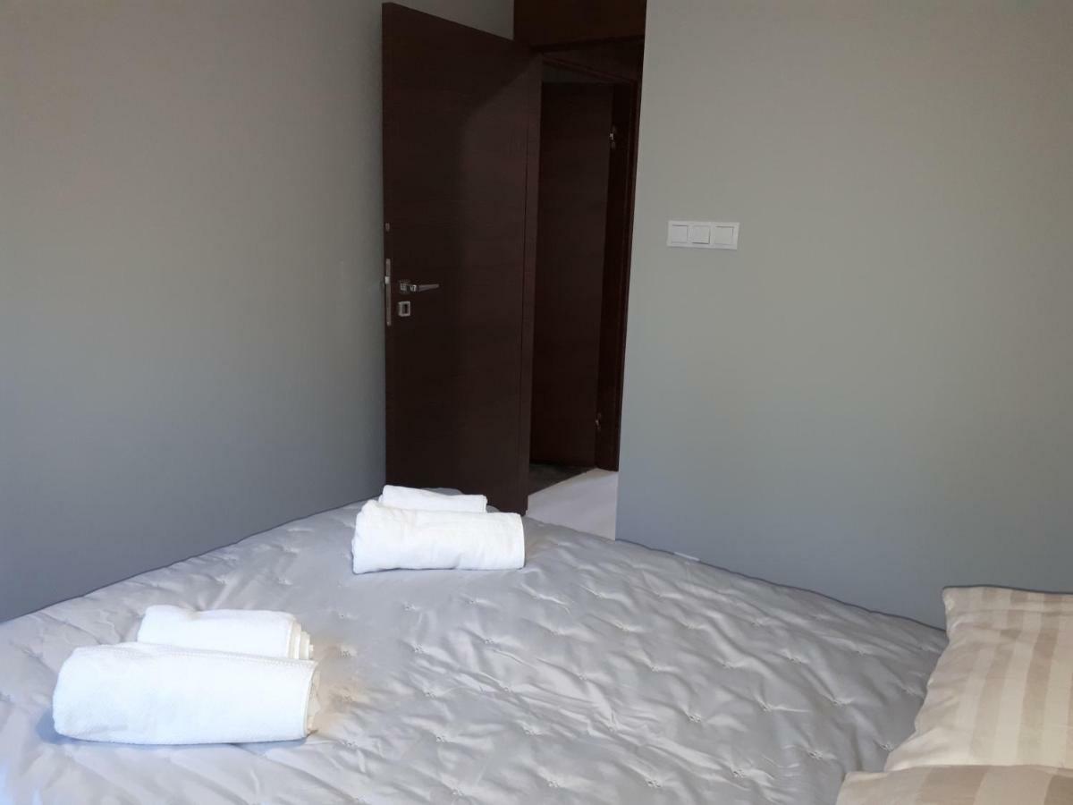 Apartamenty Centrum- Kochanowskiego -Dawniej Two-Bedroom Apartment Zielona Góra Dış mekan fotoğraf