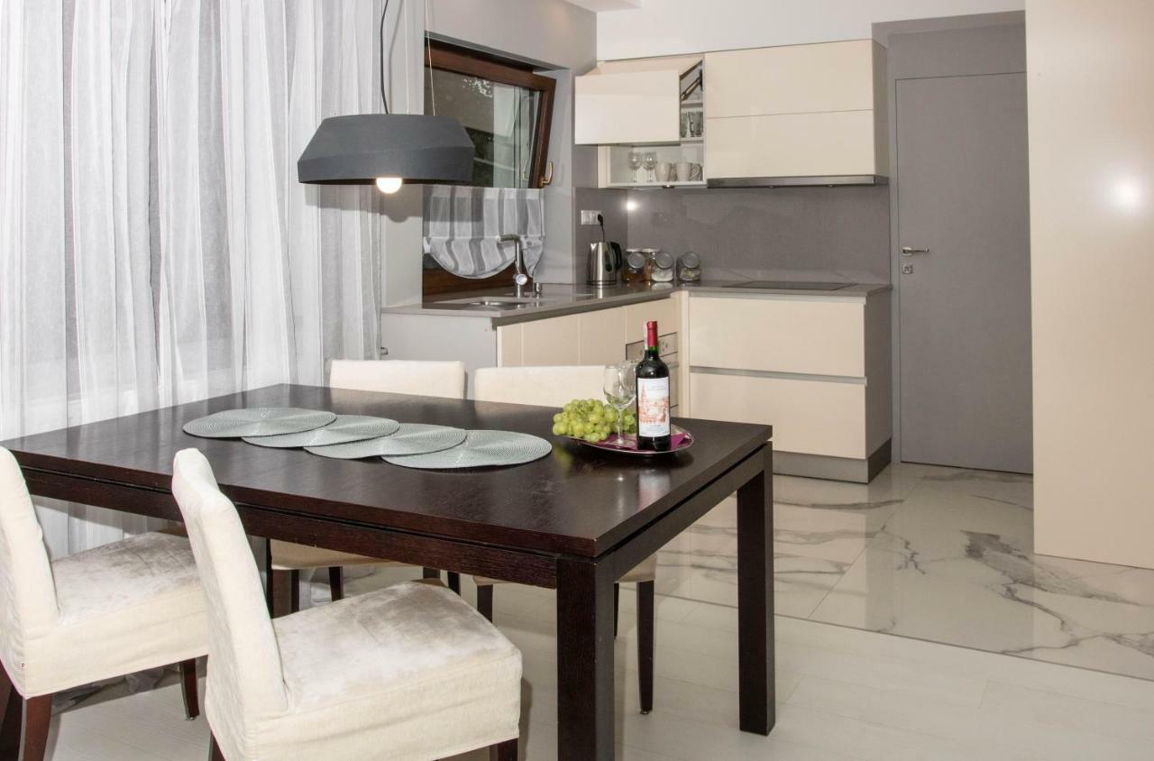 Apartamenty Centrum- Kochanowskiego -Dawniej Two-Bedroom Apartment Zielona Góra Dış mekan fotoğraf