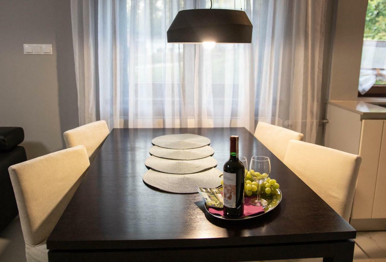 Apartamenty Centrum- Kochanowskiego -Dawniej Two-Bedroom Apartment Zielona Góra Dış mekan fotoğraf