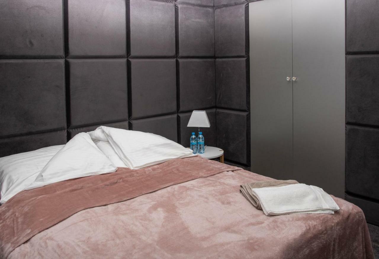 Apartamenty Centrum- Kochanowskiego -Dawniej Two-Bedroom Apartment Zielona Góra Dış mekan fotoğraf